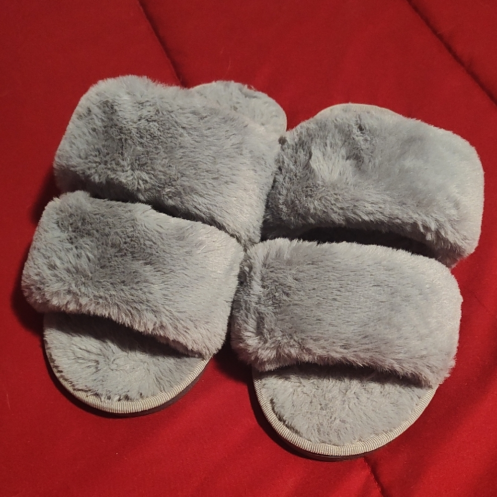 Cozy Gray Fuzzy Slippers